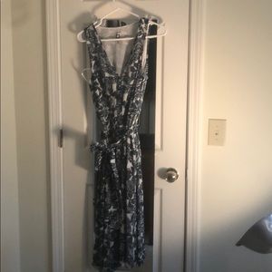 Anne Klein  2 Printed V-Neck Midi Dress Sz14